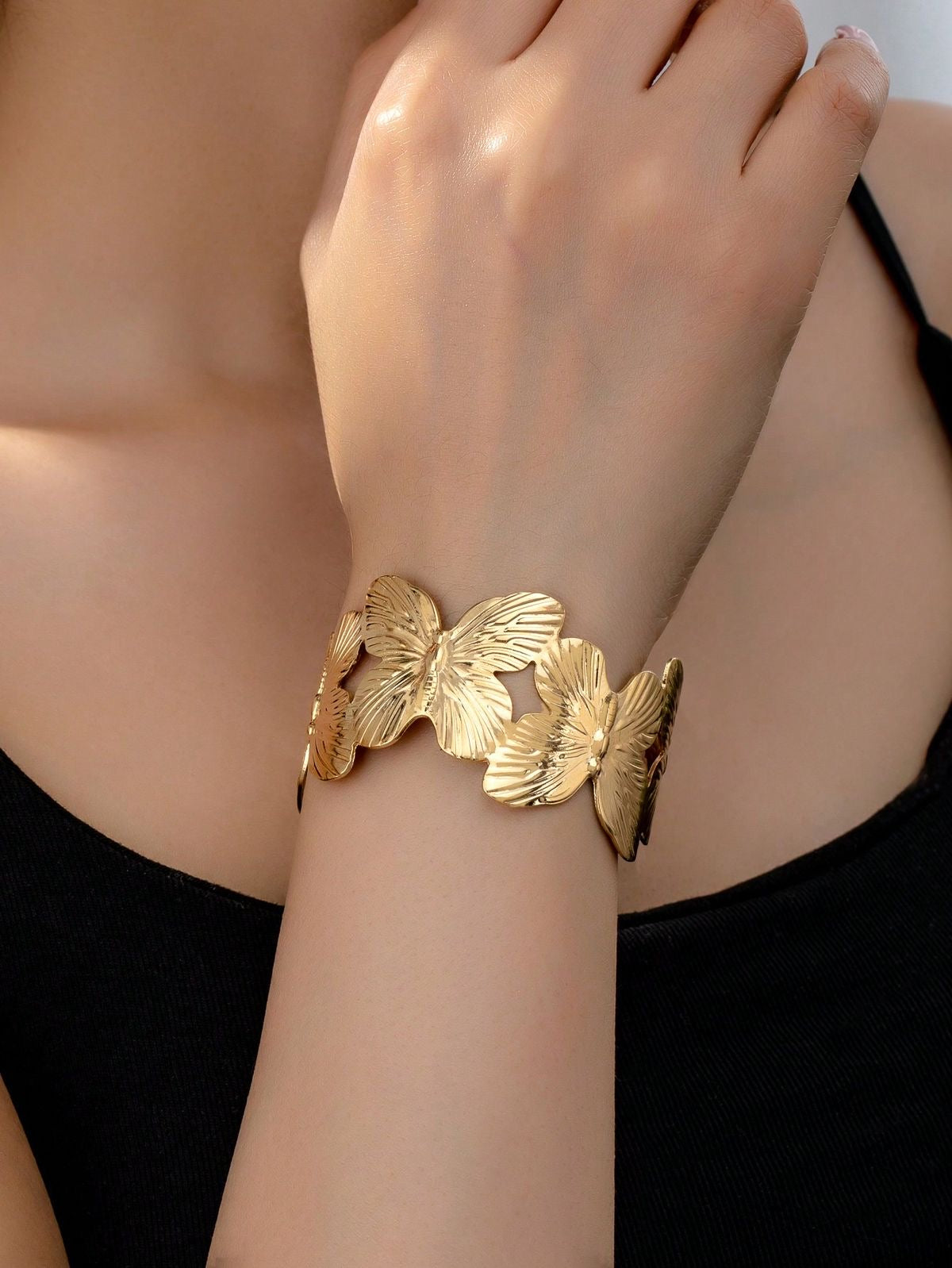 Chunky Butterfly Gold Band