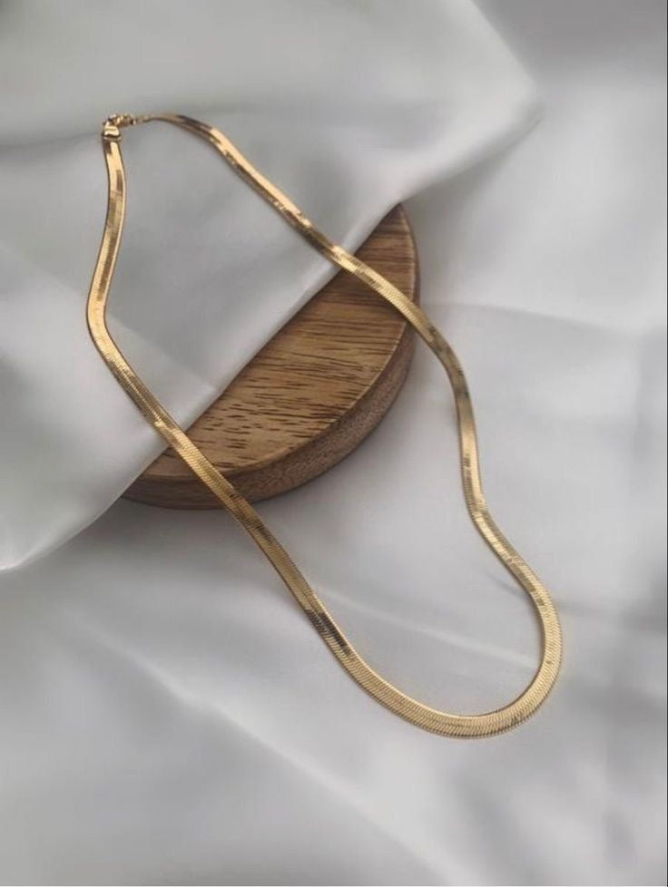 Single Gold Snake Chain