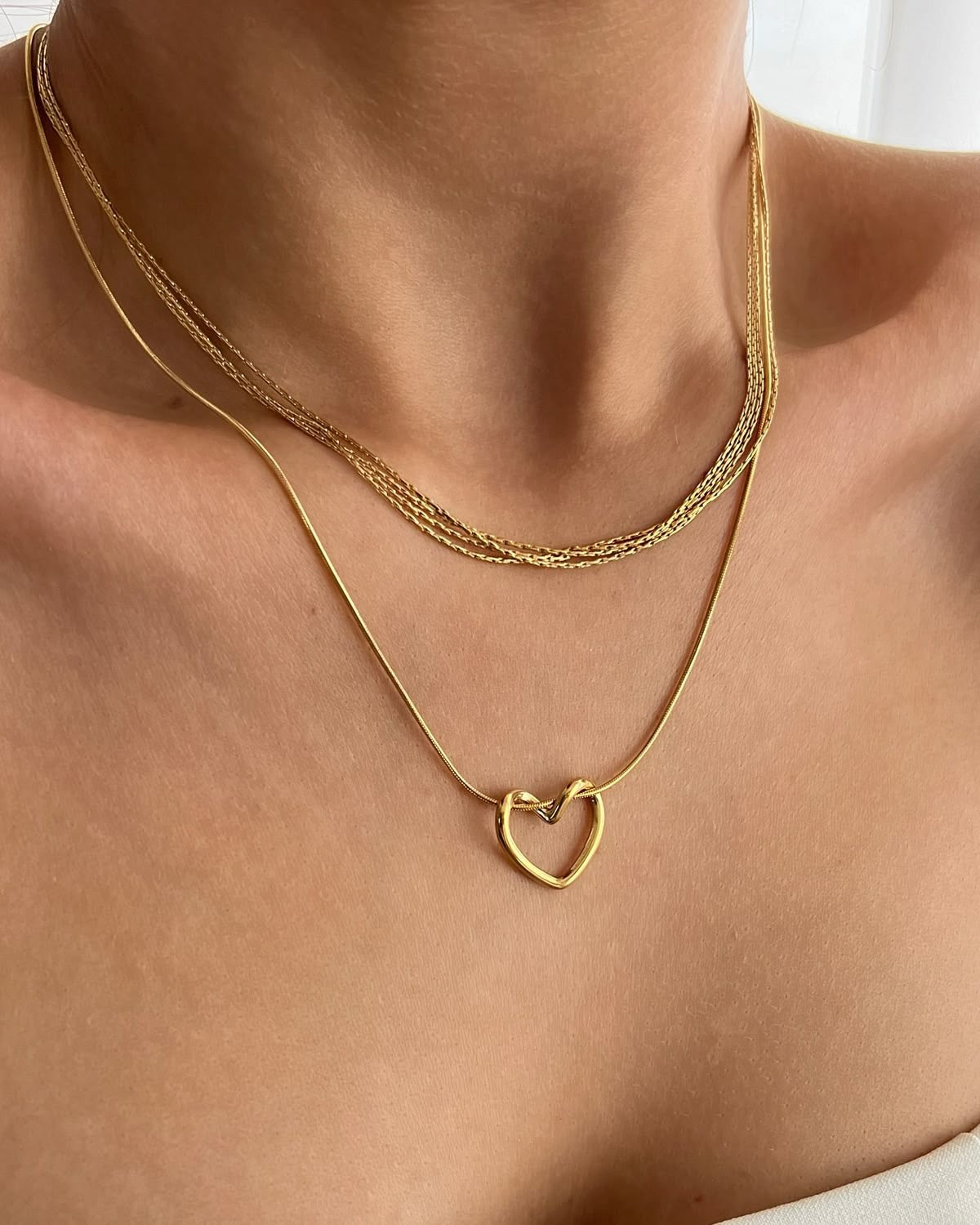 Dainty Heart Gold Necklace