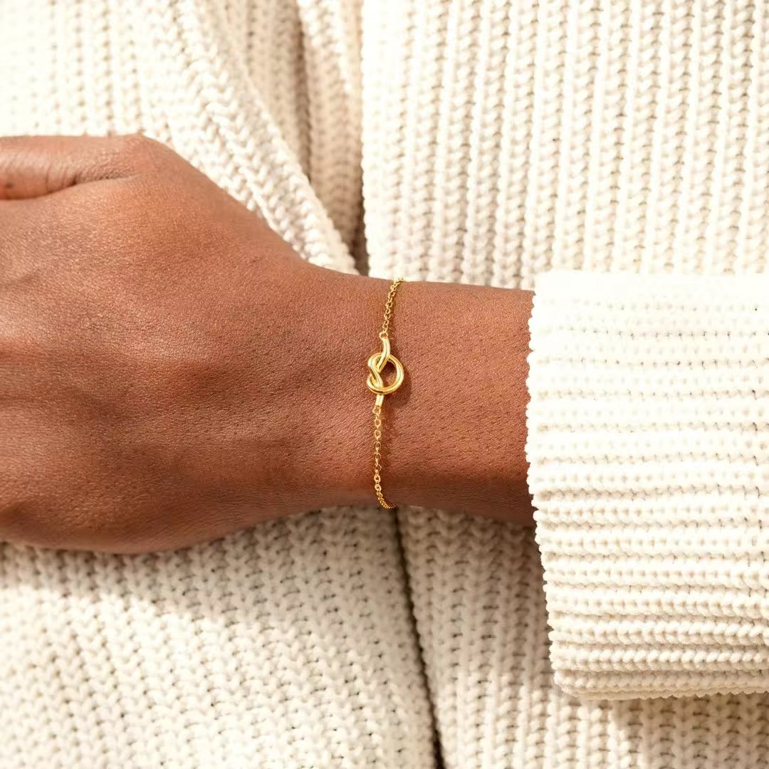 Gold Knot Bracelet