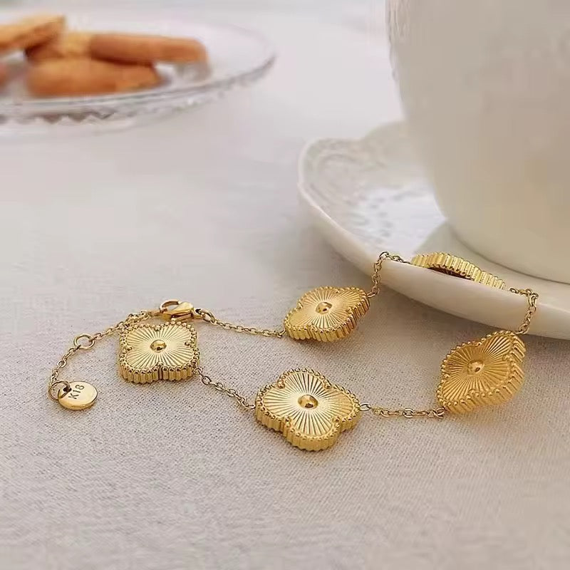 Clover Shape Gold Bracelet