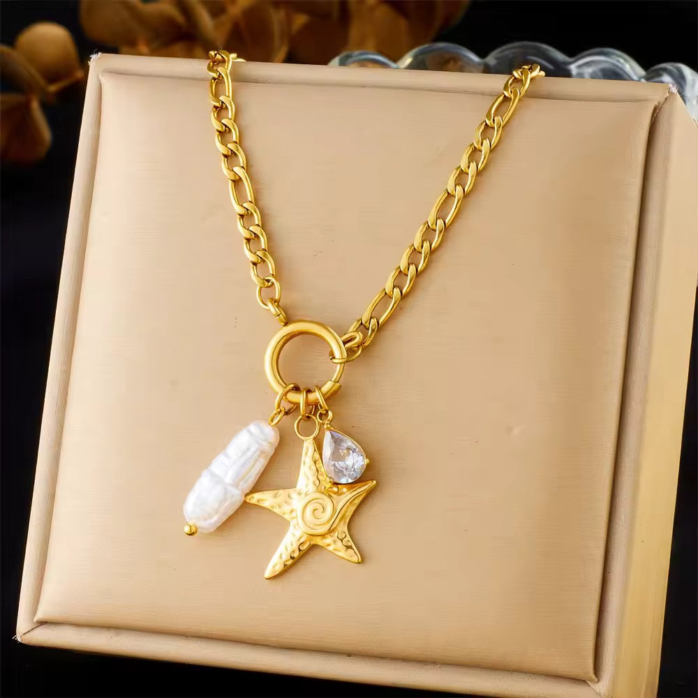 Startfish & Pearl Charm Pendant Necklace